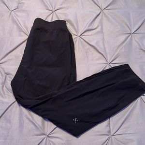 Lululemon Men’s Small 29 inseam Joggers.